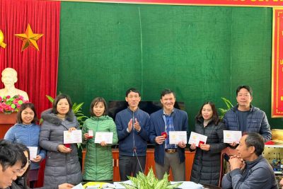 Kỷ niệm chương’’ Vì sự nghiệp giáo dục’’